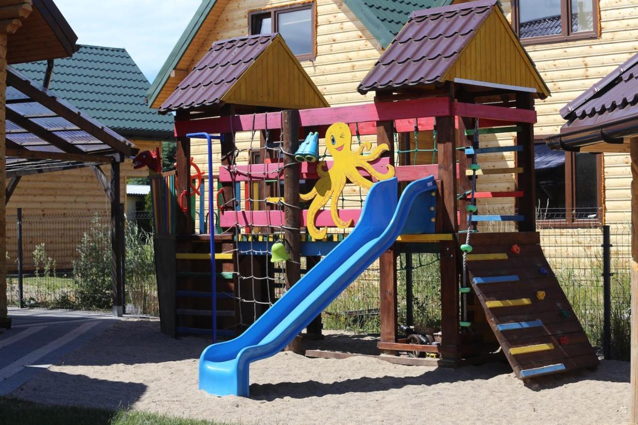 Sosnowe Domki Rewal Bagian luar foto